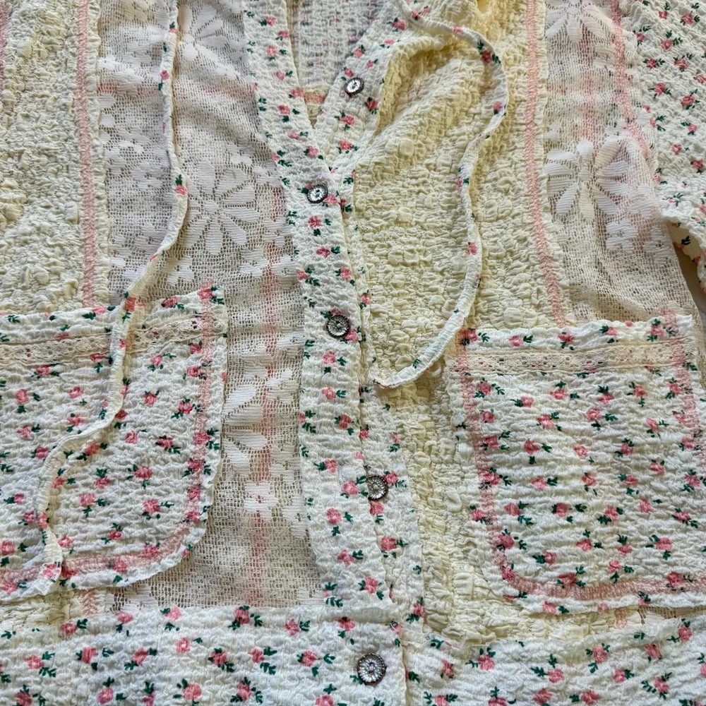 Beautiful POL Urban Bloom Floral & Lace Hoodie Jacket❤️ - Picture 3 of 16